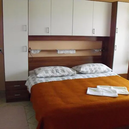 Gæstehus Stone House Gregov - Bedroom 1