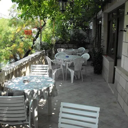 Gæstehus Stone House Gregov - Bedroom 1 3*
