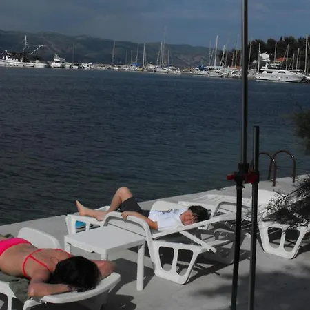 Stone House Gregov - Bedroom 1 Pensión